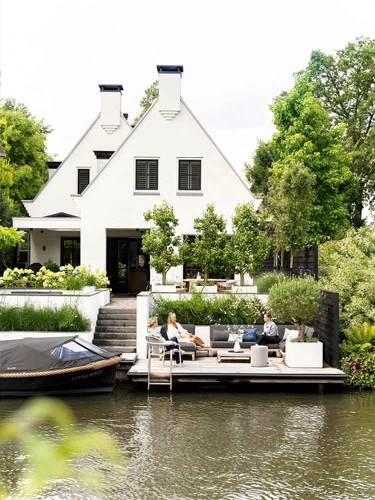 Loungebank van teak